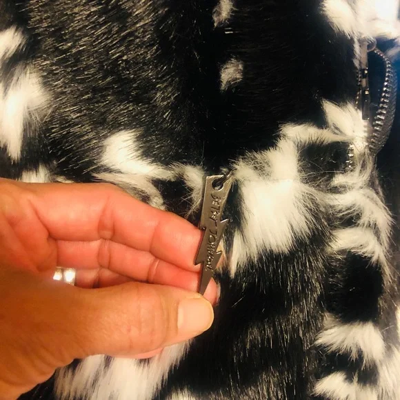 Backpack - Picture 2 of 4